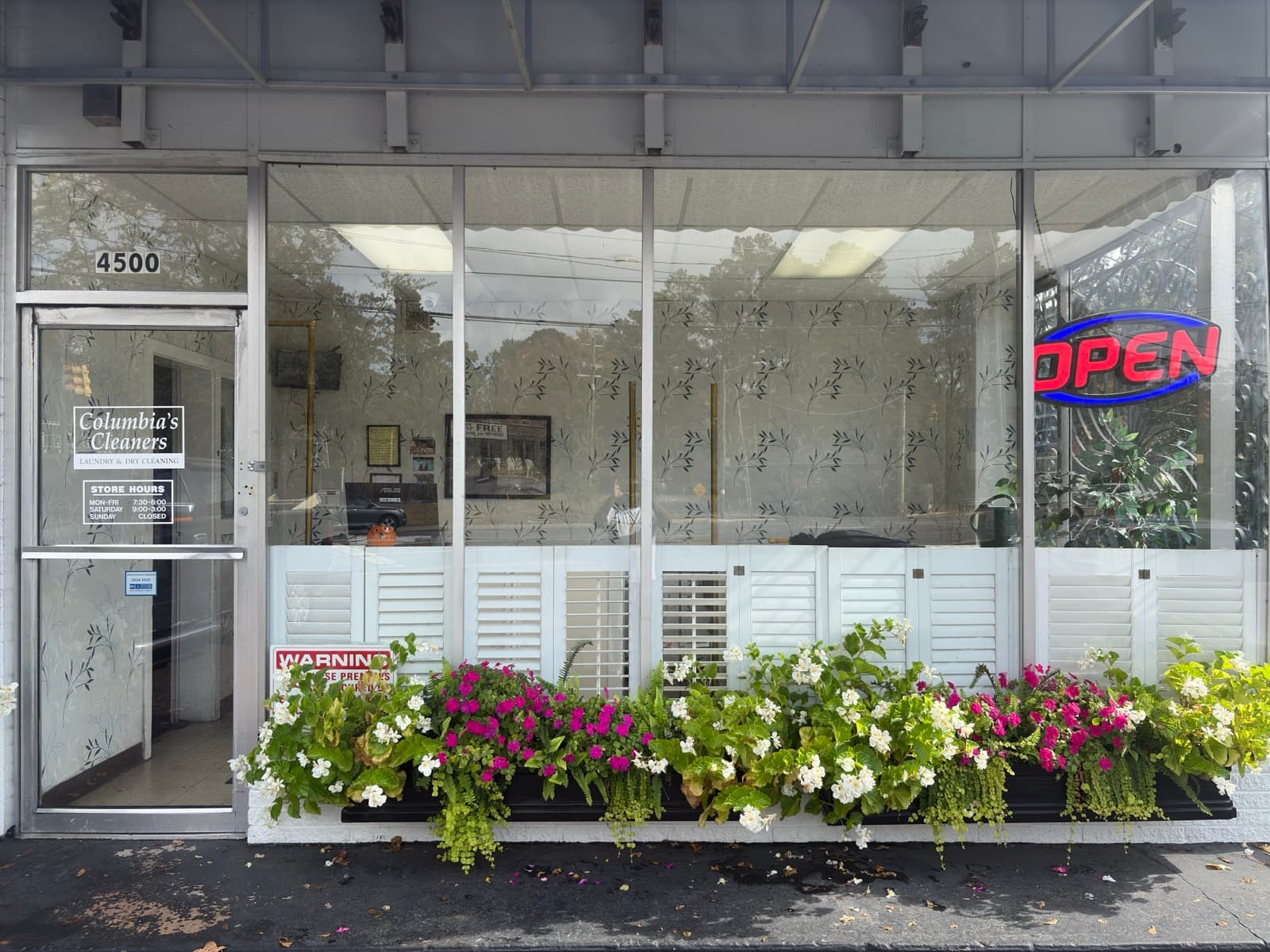 Storefront Windows: Local Business