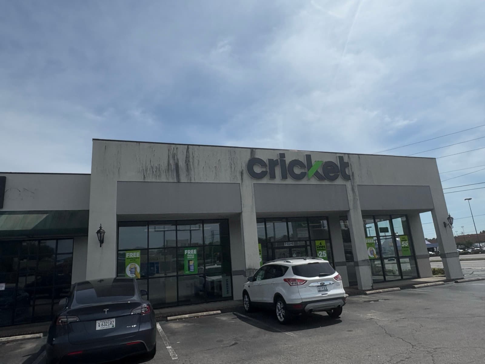 Retail Storefront: Full Glass Clean